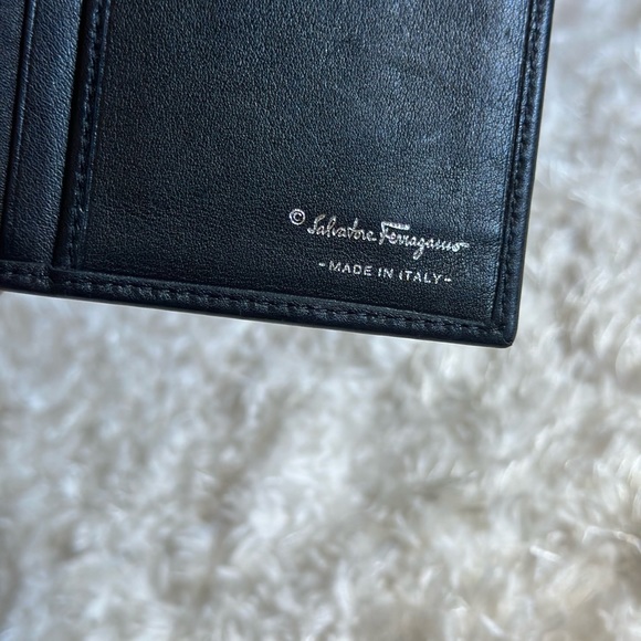 Salvatore Ferragamo long wallet - Picture 4 of 11